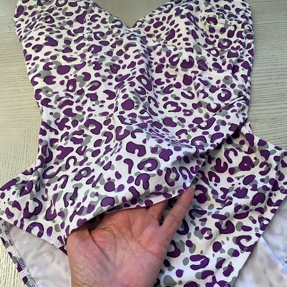 GOTTEX, Crossover V Neck Ruched Side with front Flap Sz 12 Like New - Picture 3 of 11